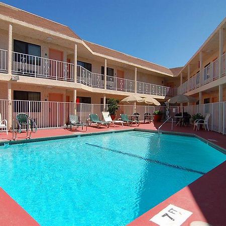 Rodeway Inn Magic Mountain Area Castaic Exteriér fotografie